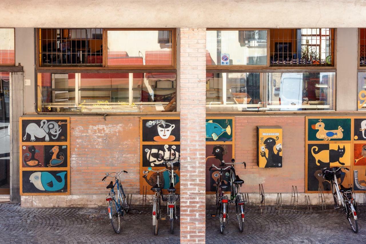 Ferrara Mercato Fancy Studio Exterior photo